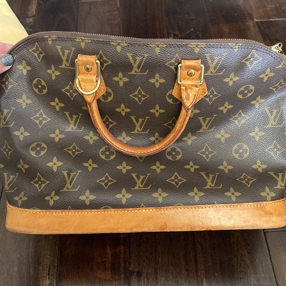 Authentic Louis Vuitton Alma PM, needs love ❤️‍🩹 - Picture 11 of 17